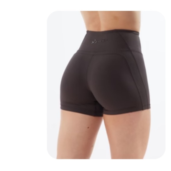 Alphalete Pants - Alphalete Obscure Grey Pulse Surge 4” Short (M)
